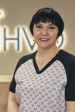 Carmen Abril Auxiliar de Quiròfan i Responsable de Centres Referidors