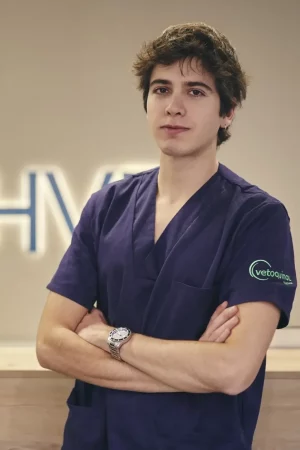 Ferran Simón Veterinari del Servei de Traumatologia i Cirurgia